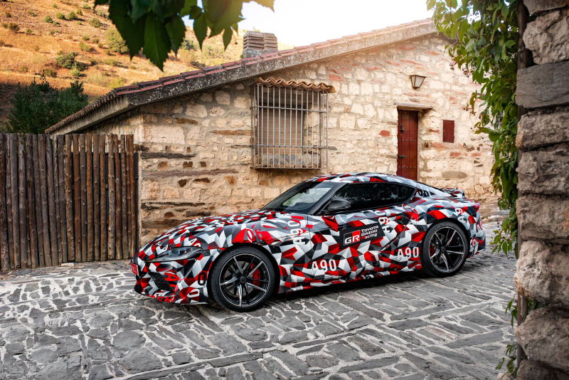 Illustration for article titled 2019 Toyota Supra: The King Is Back And Good Enough To Hunt Porsches